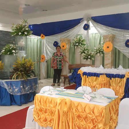 Gazebo Pools And Restaurant Hotel Cabadbaran Exterior foto